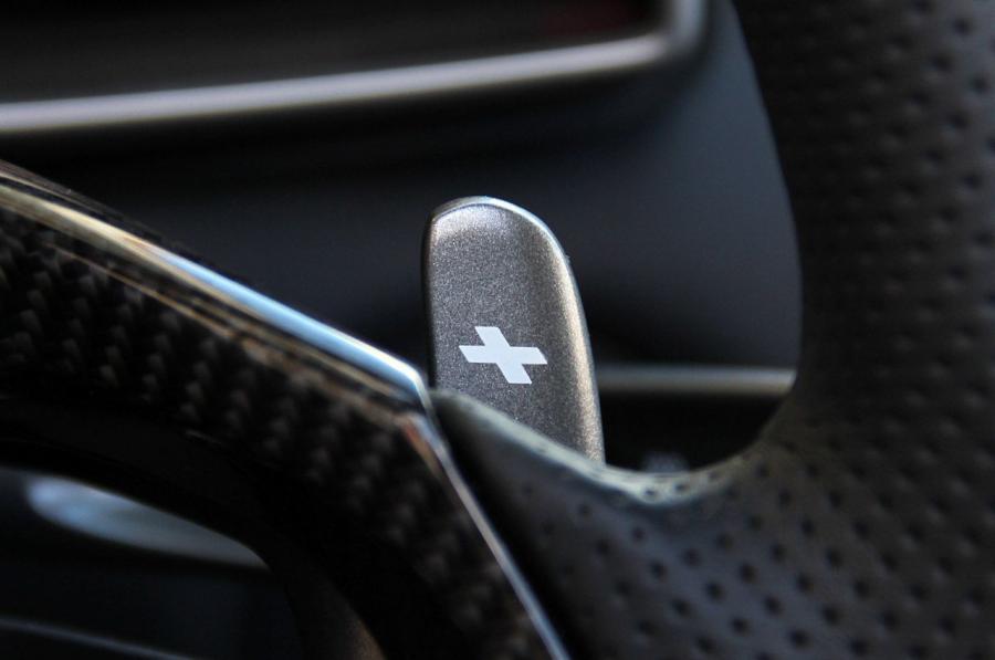 McLaren MP4-12C Spyder 2012 года  (фото 179 из 270)